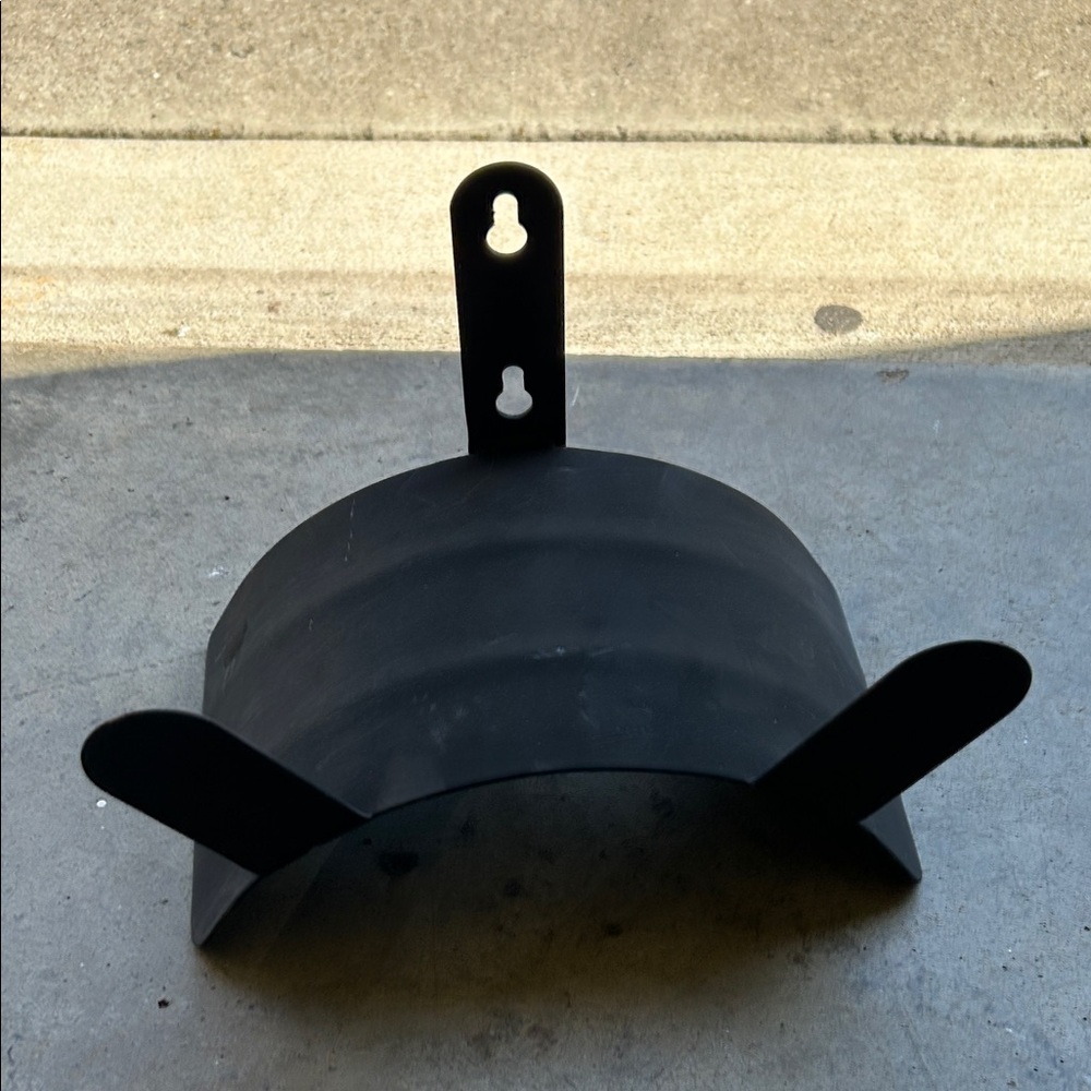 Black Wall-Mounted Hose Holder